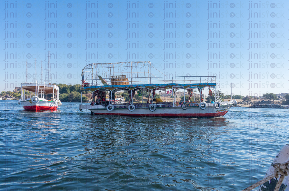 nile boat carrying tourists