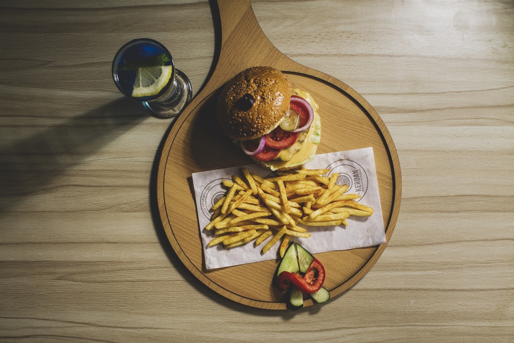 burger combo top view