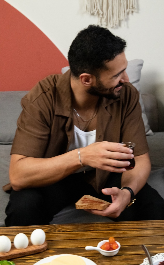 Egyptian man drinking tea