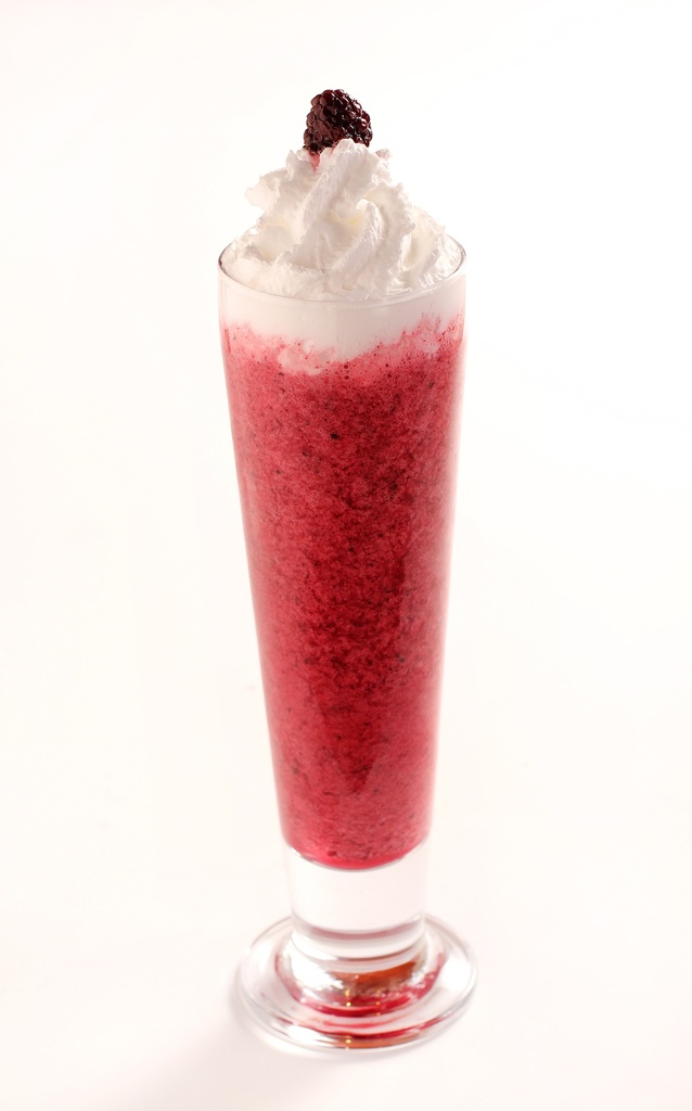 Strawberry juice with whipped cream