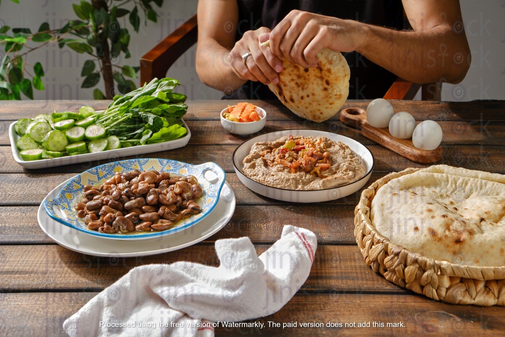 eating Egyptian breakfast stop motion