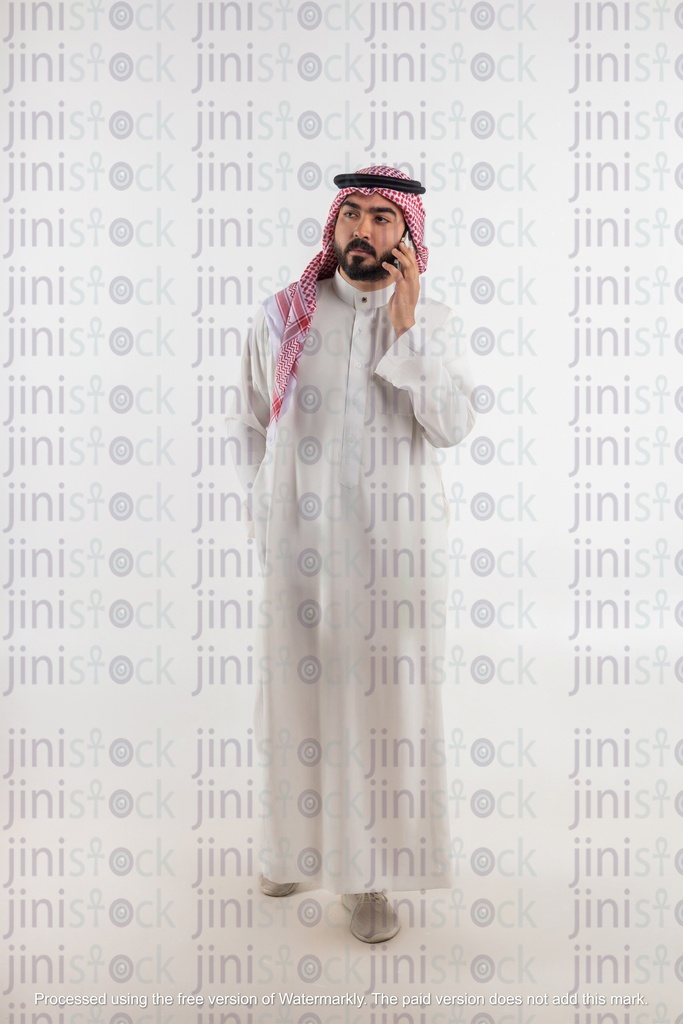 khaliji man talking on the phone