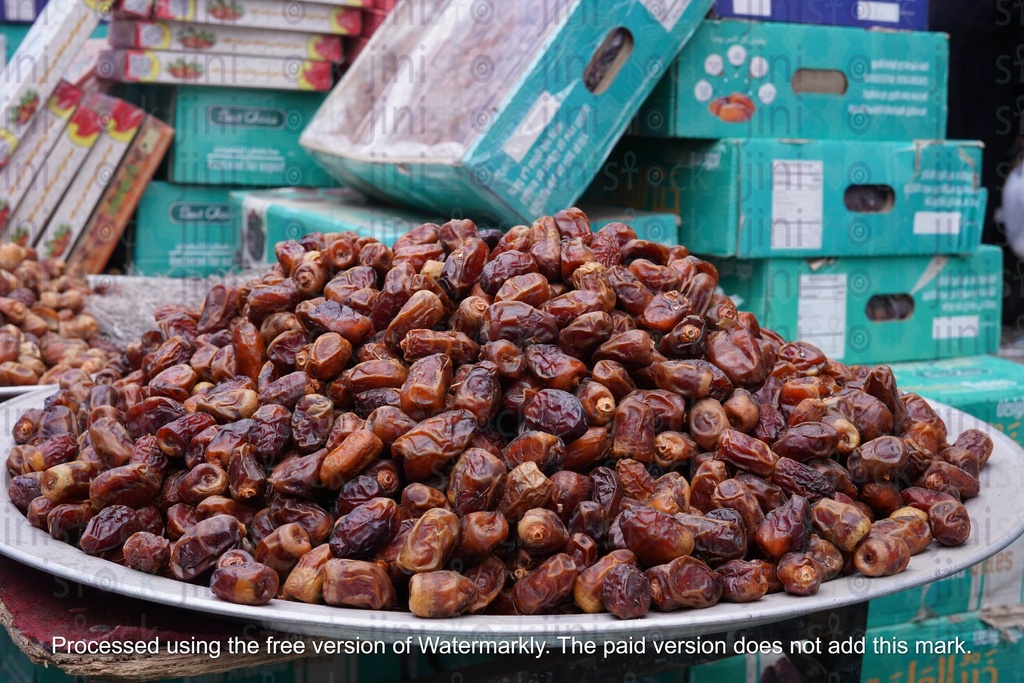 dates in ramadan market