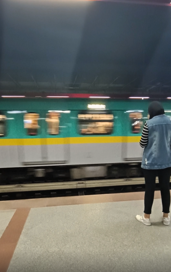 خط المترو الأخضر الثالث يدخل المحطة