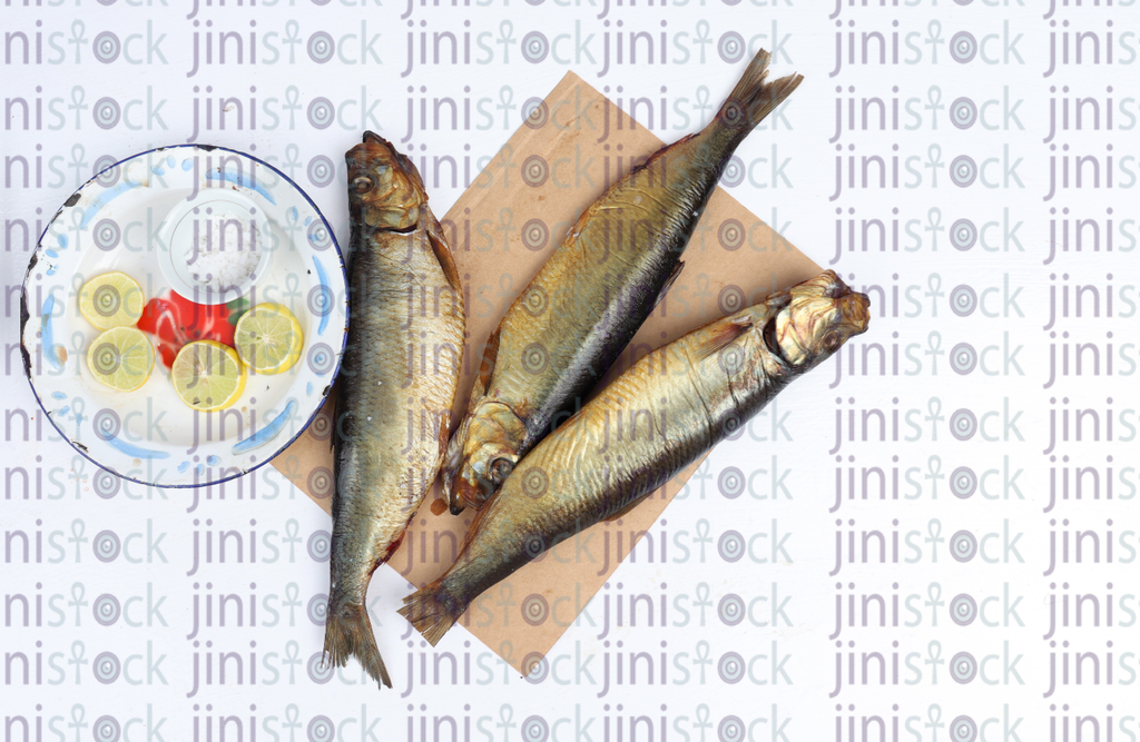 renga fish and a lemone plate-stock image