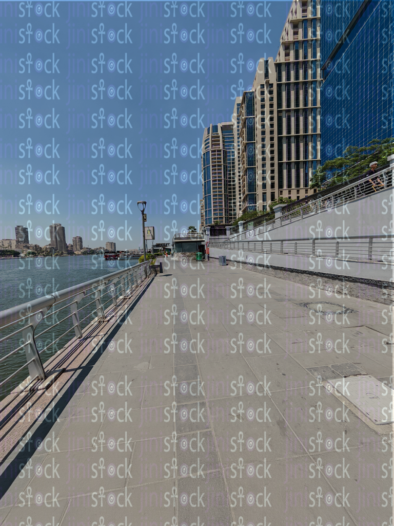 نسيم النيل على الممشى