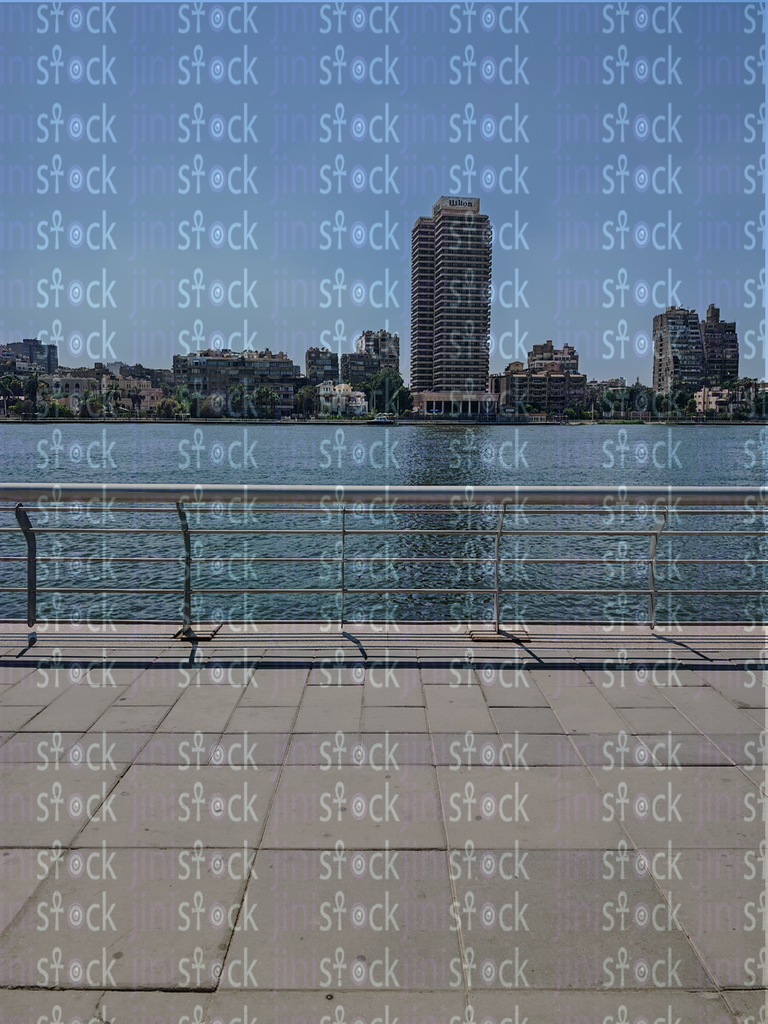  الممشى يطل على النيل الواسع