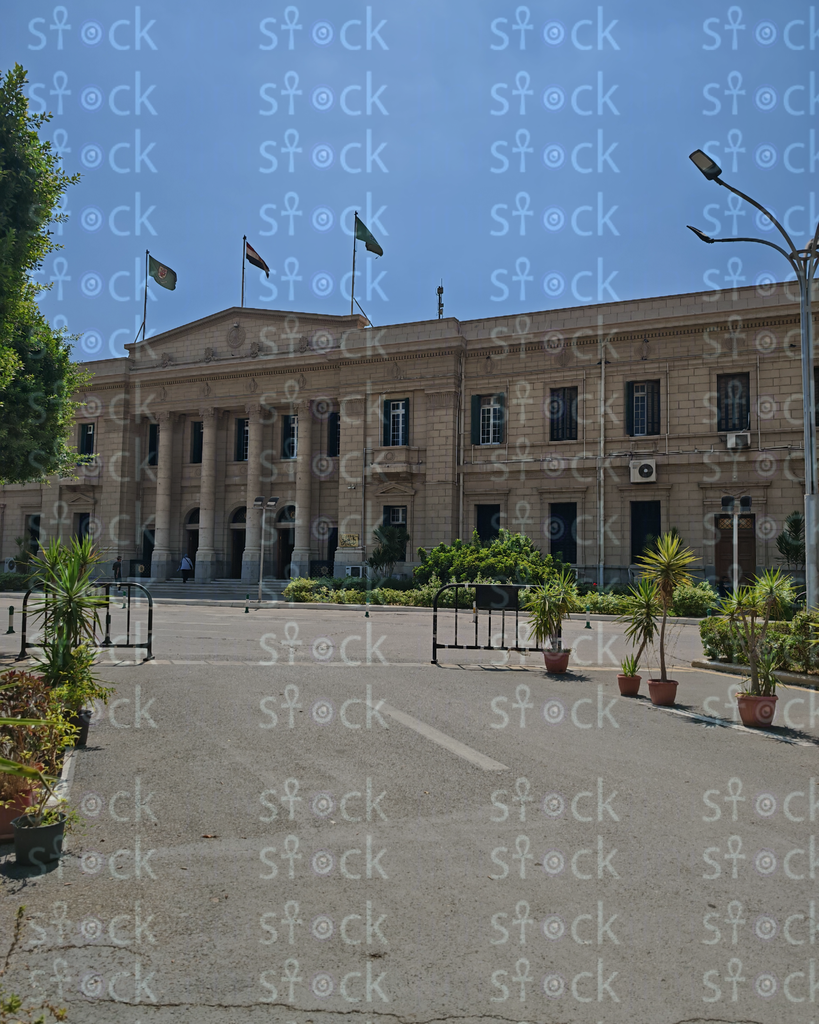 كلية الحقوق جامعة القاهره من منظور بعيد