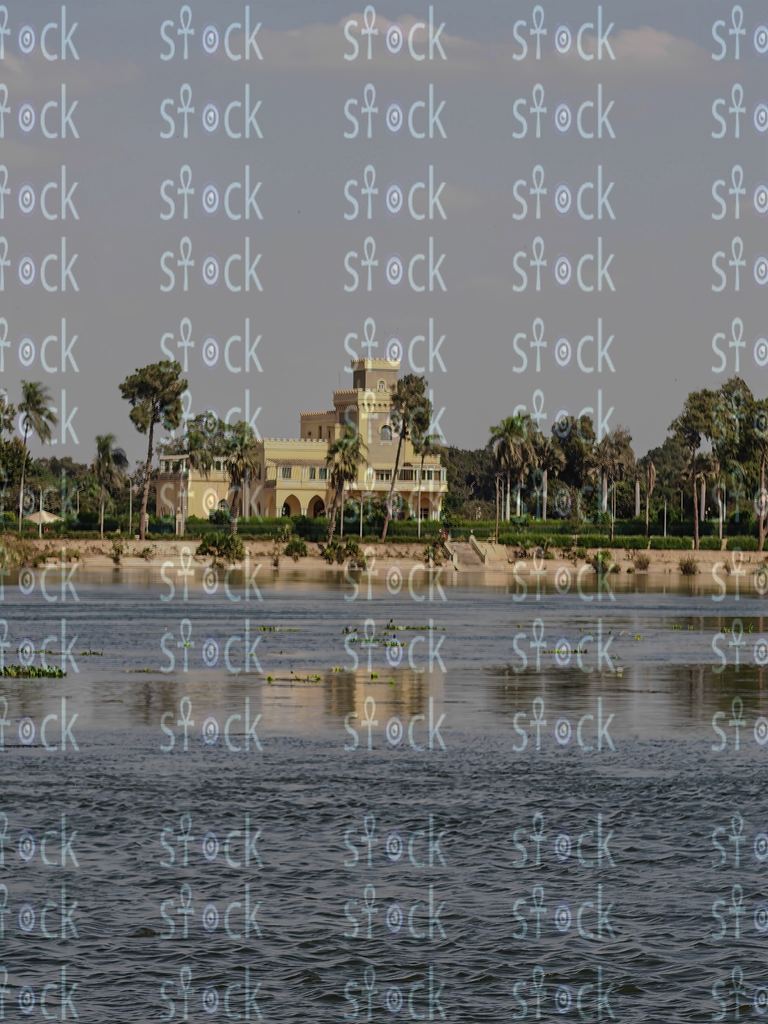 الأناقة المعمارية فوق النيل