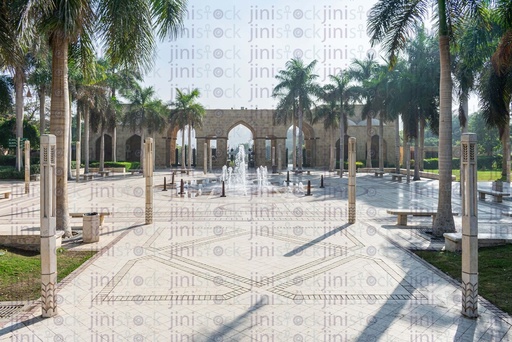 water fountain at the entrance of azhar park