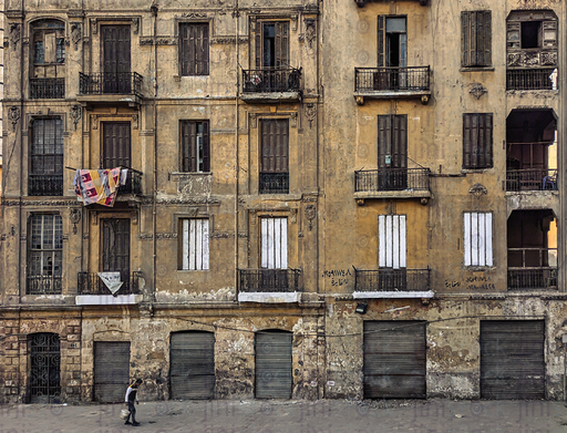 old buidling front for old architure windowns and balacony