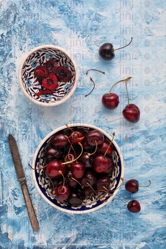 A bowl of cherries