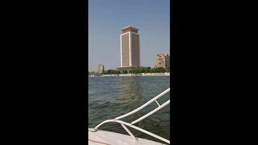 برج جميل من نهر النيل