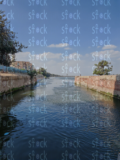 مشهد الغروب في القناطر القديمة