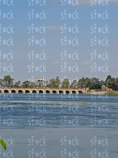  مشهد النيل الهادئ قرب القناطر